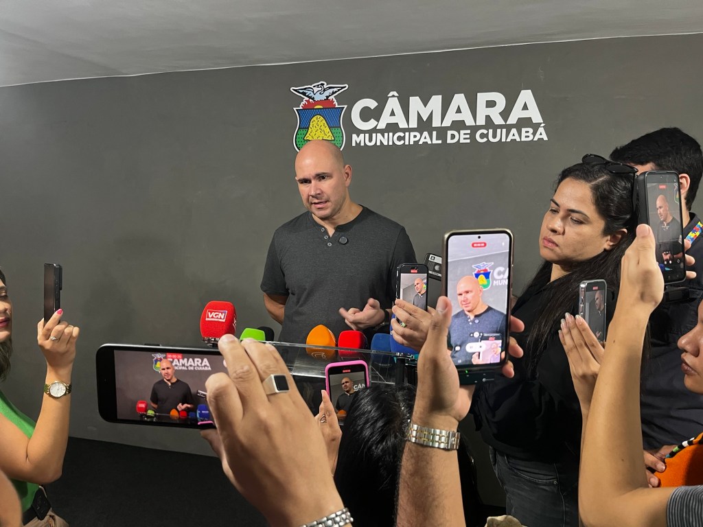 “Sem militância”: Abílio endurece contra uso ideológico da&nbsp;gestão