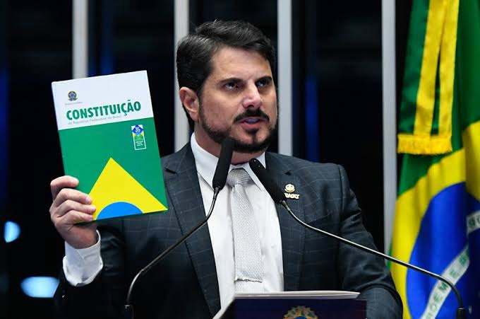 Moraes suspende uso de tornozeleira eletrônica por Marcos do&nbsp;Val