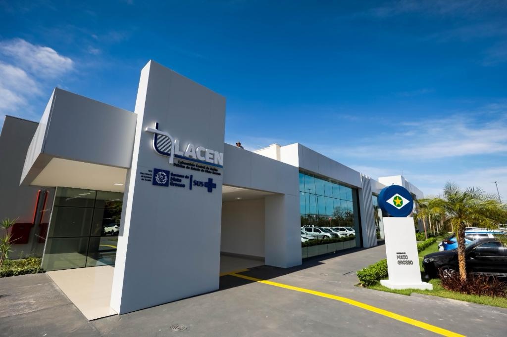 Governo de MT inaugura nova sede do Lacen e amplia capacidade de exames no&nbsp;SUS
