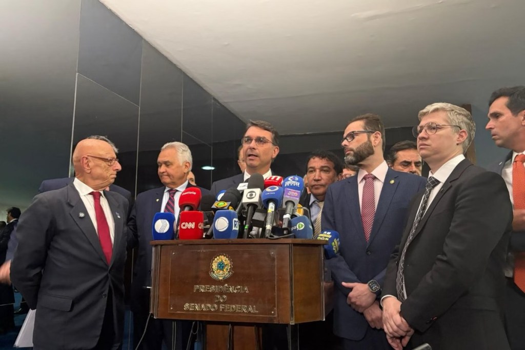 Flávio Bolsonaro denuncia fraude processual de&nbsp;Moraes