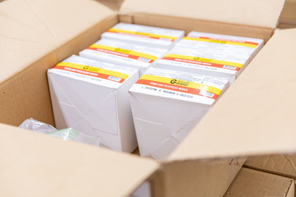 Ação da Prefeitura reabastece unidades de saúde e garante remédios à&nbsp;população