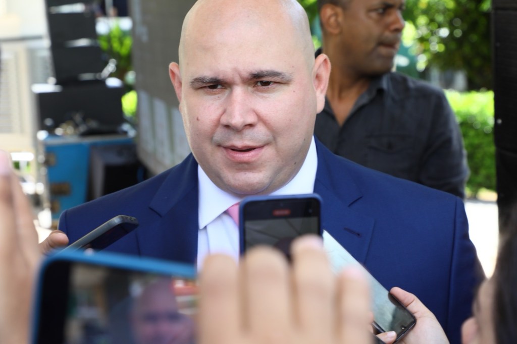 Prefeito Abílio anuncia exoneração de servidores que comemorarem morte de qualquer pessoa. Veja o&nbsp;vídeo