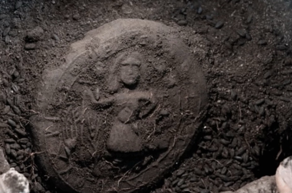 Pão Carbonizado com Imagem de Cristo é Descoberto na Turquia Após 1.300&nbsp;Anos