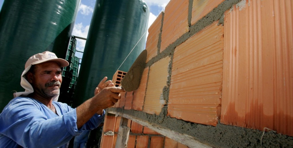 “Reforma Casa Brasil” libera até R$ 30 mil: Novo programa federal oferece crédito habitacional para famílias de baixa renda. Saiba&nbsp;mais