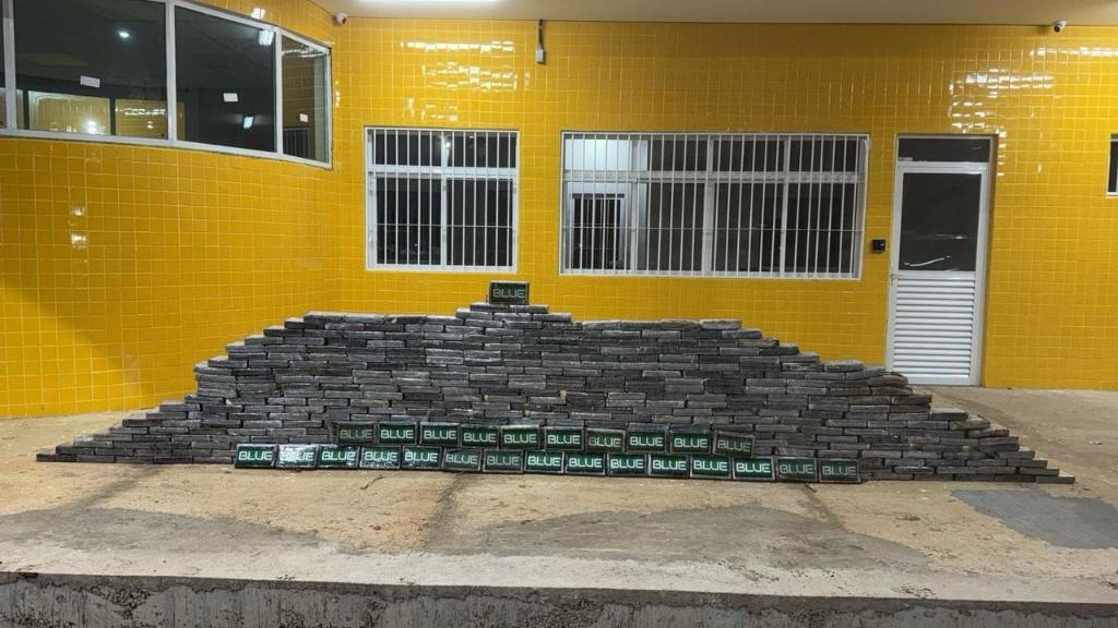 PRF e GEFRON apreendem mais de 400 kg de cocaína em Primavera do&nbsp;Leste