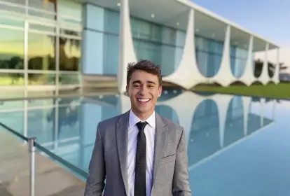 Comissão aprova projeto de Nikolas Ferreira que isenta atletas brasileiros de IR sobre premiações internacionais. Veja o&nbsp;vídeo