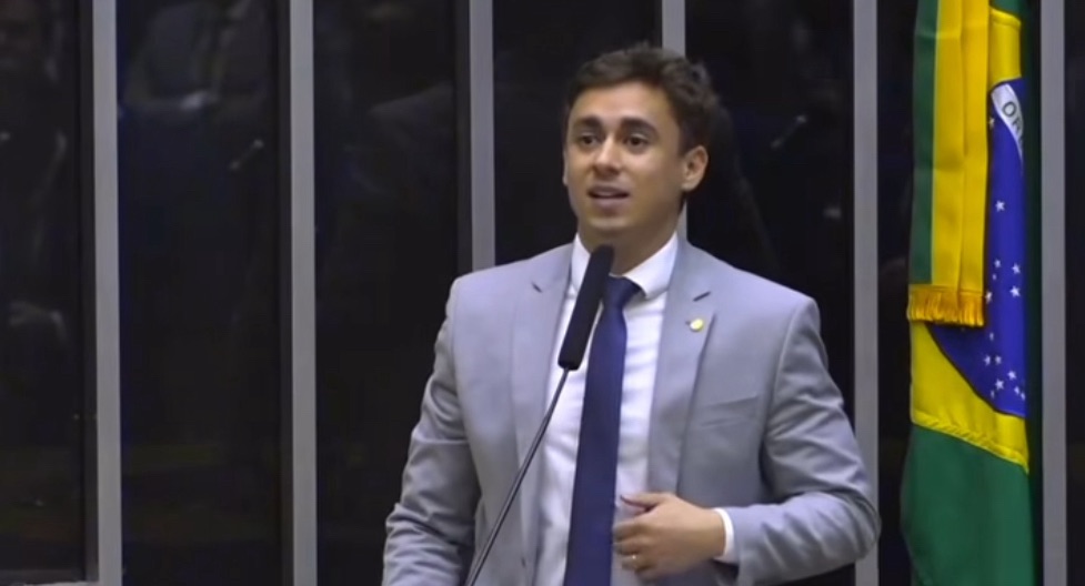 “Hoje aconteceu a maior faxina do estado do Rio de Janeiro” diz Nikolas. Veja o&nbsp;vídeo