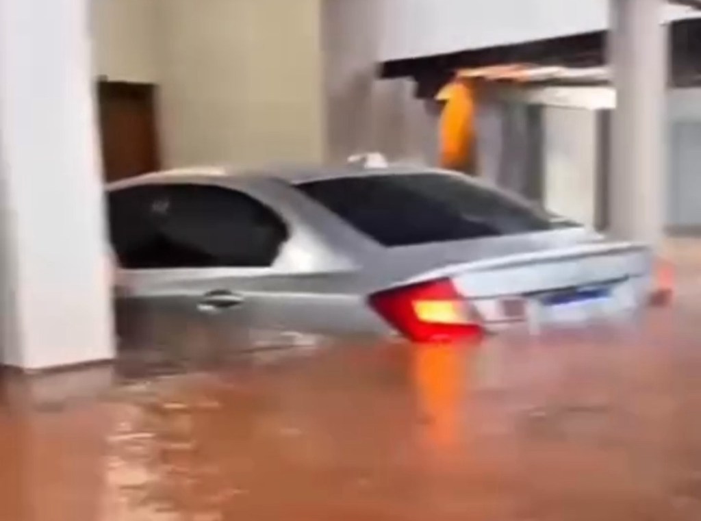 Fortes chuvas causam alagamentos Pontes e Lacerda. Veja o&nbsp;vídeo