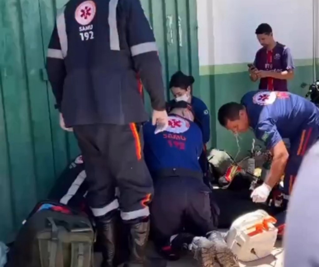 Mulher morre enquanto caminhava em Cuiabá. Veja o&nbsp;vídeo