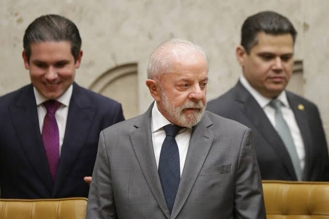 Ausência de Motta e Alcolumbre marca sanção da isenção do IR por&nbsp;Lula