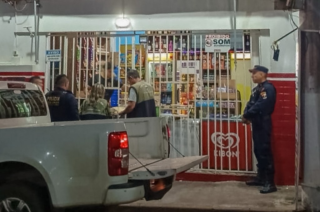 Quatro distribuidoras são interditadas em operação nos bairros de&nbsp;Cuiabá