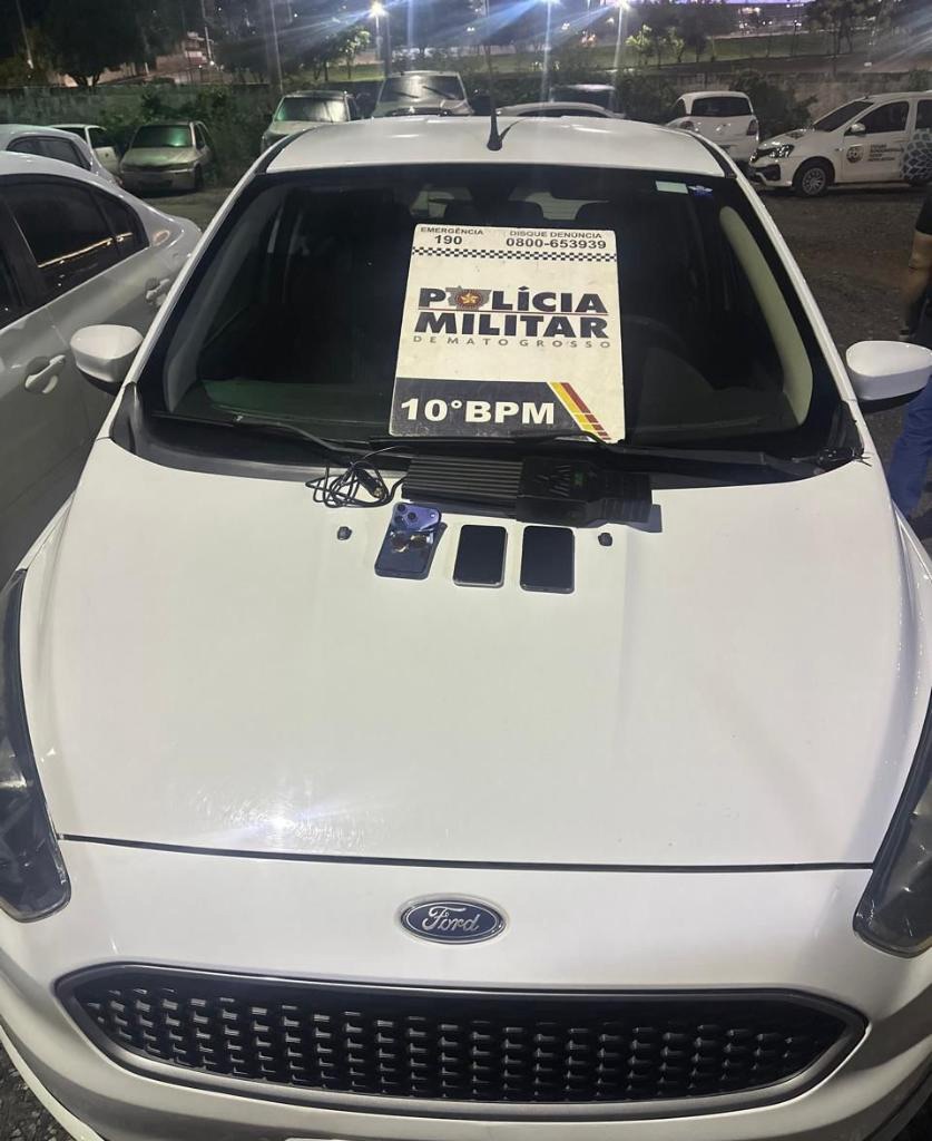 PM recupera veículo roubado e desarticula quadrilha em&nbsp;flagrante