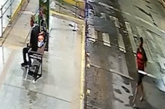 Homem é preso após tentar matar idoso em terminal de Cuiabá. Veja o&nbsp;vídeo