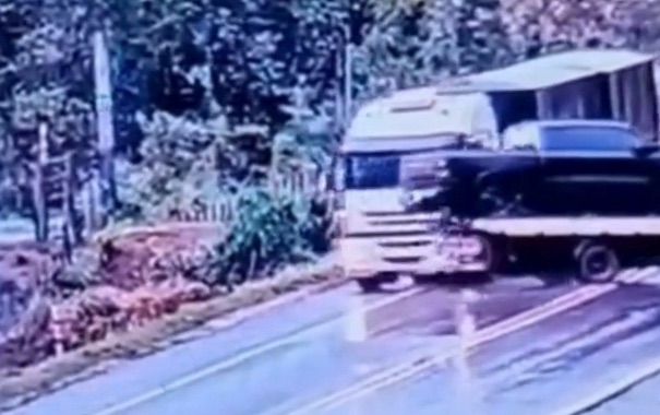 Tragédia na BR-364: colisão frontal mata caminhoneiro em Várzea Grande. Veja o&nbsp;vídeo