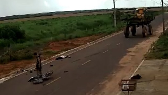 Veja o vídeo: Adolescente de 15 anos morre ao tentar passar com bicicleta por baixo de máquina agrícola em&nbsp;MT