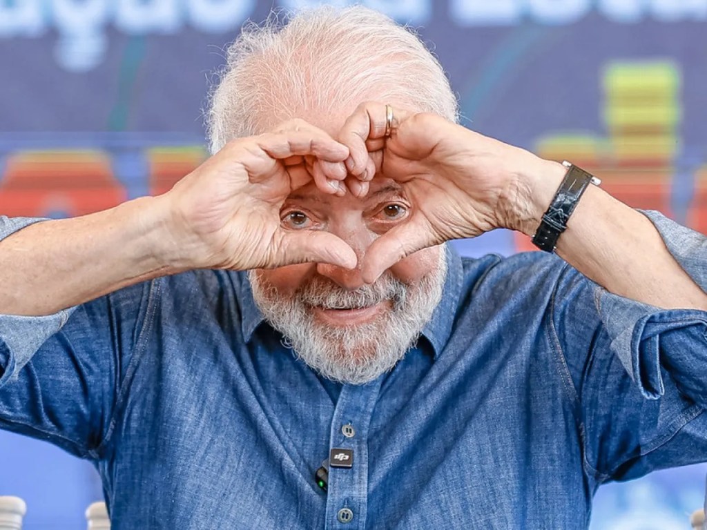 Governo Lula eleva imposto sobre mais de mil produtos, incluindo smartphones&nbsp;&nbsp;