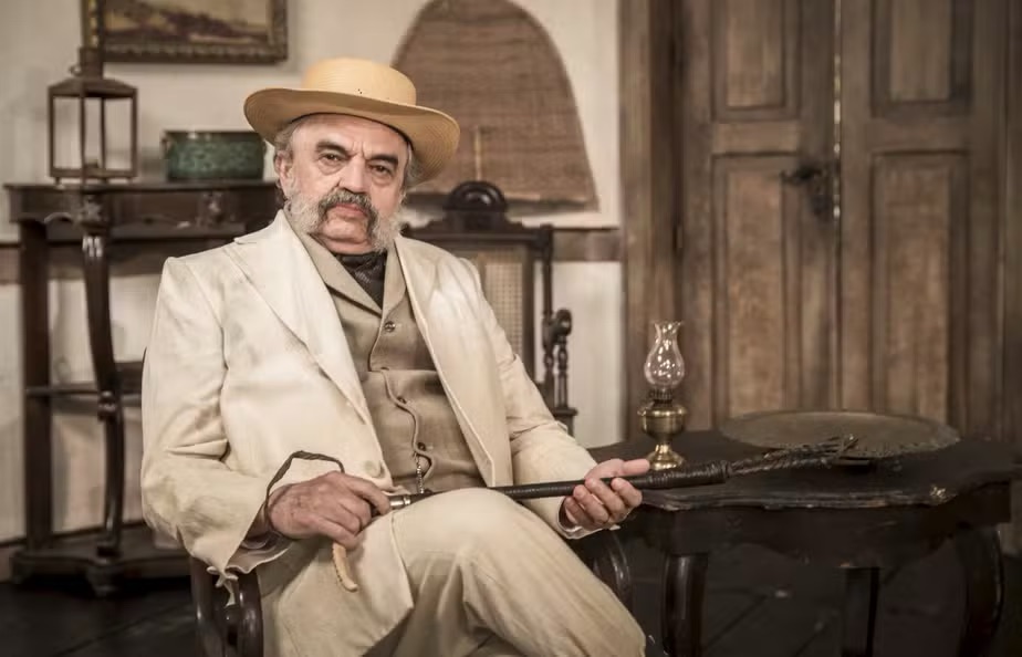 Ator da Globo José Dumont é preso no Rio após condenação por estupro de vulnerável